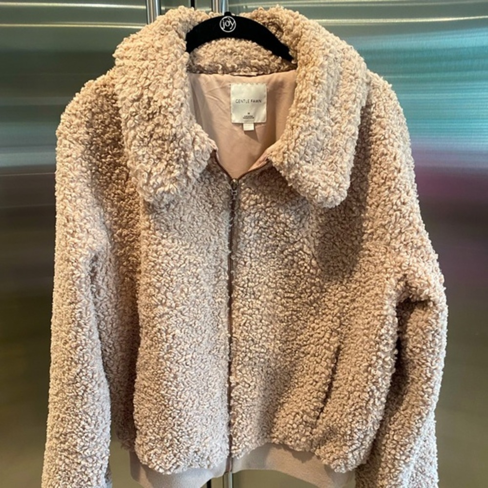 GENTLE FAWN super soft jacket with big collar!! So fashionable and FUN! Like NEW
